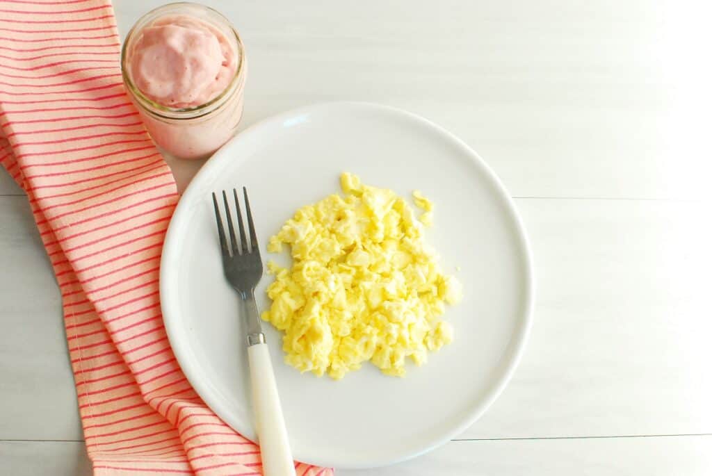 Scrambled eggs and a smoothie.